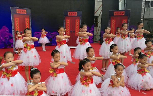 哆唻咪钢琴培训中心